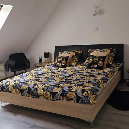 Wyjatkowy Apartament W Miliczu Εξωτερικό φωτογραφία